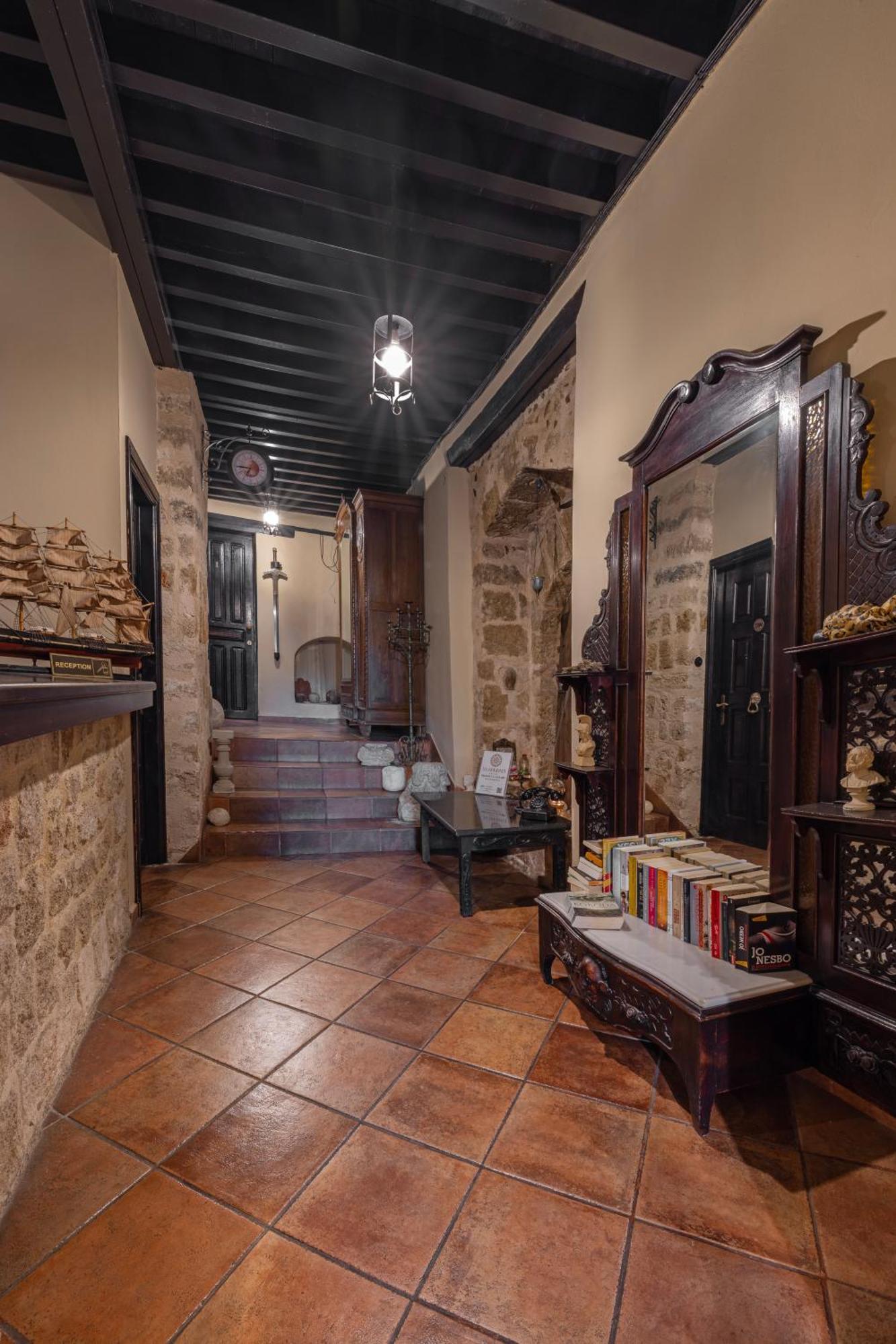 Saint Michel Boutique Hotel Rhodes City Екстериор снимка